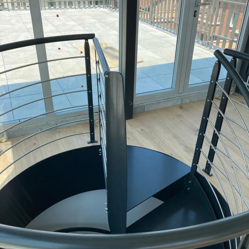 Escalier en métal sur mesure a - Interior Design Open Space avis et prix