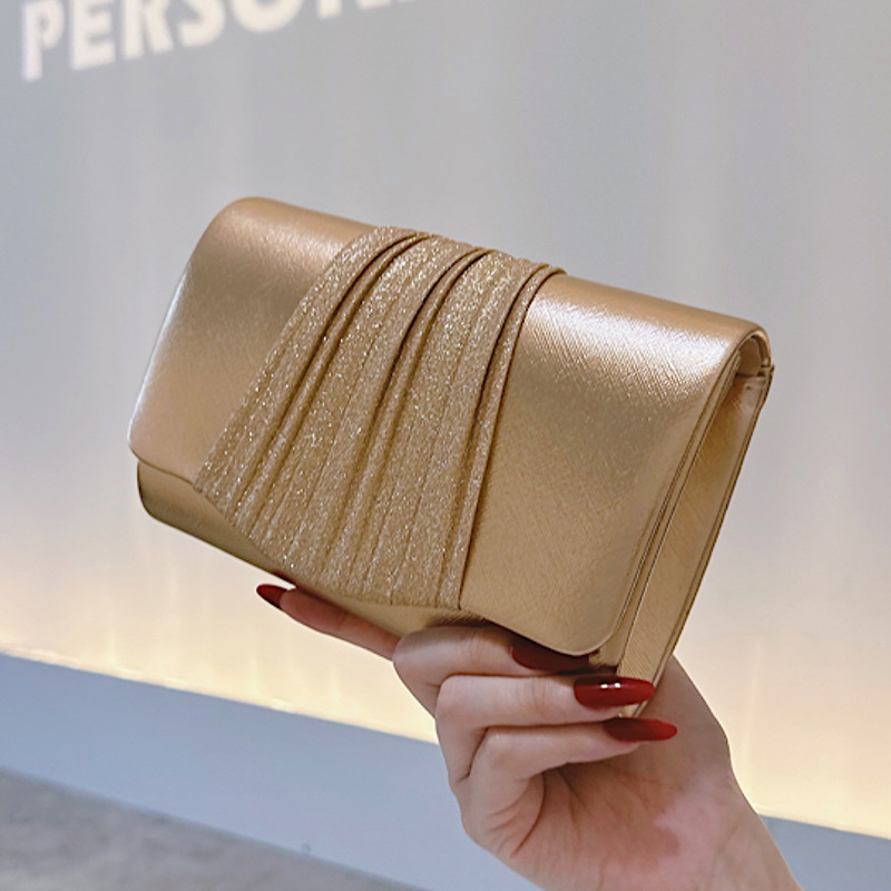 Petite pochette de soirée doré - Interior Design Gold avis et prix